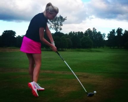 Hannah Davies golf swing