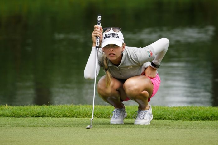 Learning to putt consistently Deb Vangellow womens golf