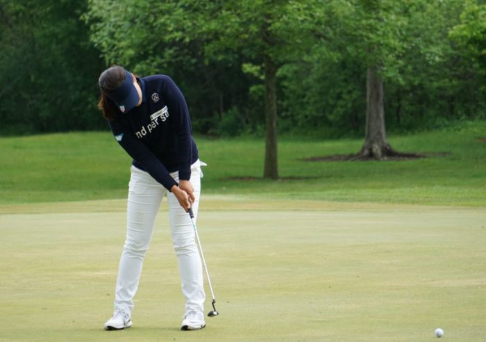 womens golf website putting and shaky hands