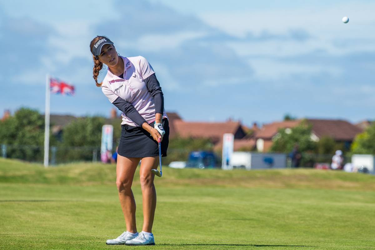 Georgia Hall chipping Womens British Open - Expert Guide to the Short Game