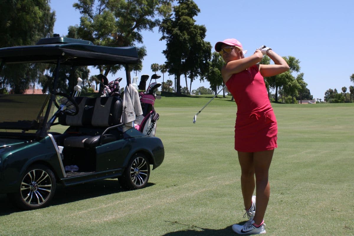 Anna DePalma - pre shot routine - womens golf