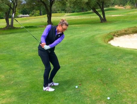 Kristin Walla - How to Hit the Flop Shot - Video lesson on Women's Golf