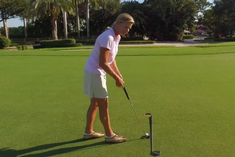 Lining up your putter face - Kellie Stenzel for Womens Golf
