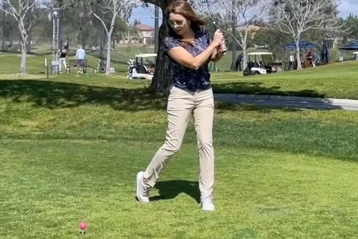 Missed the ball on the tee - Marcela Smith - Womens Golf
