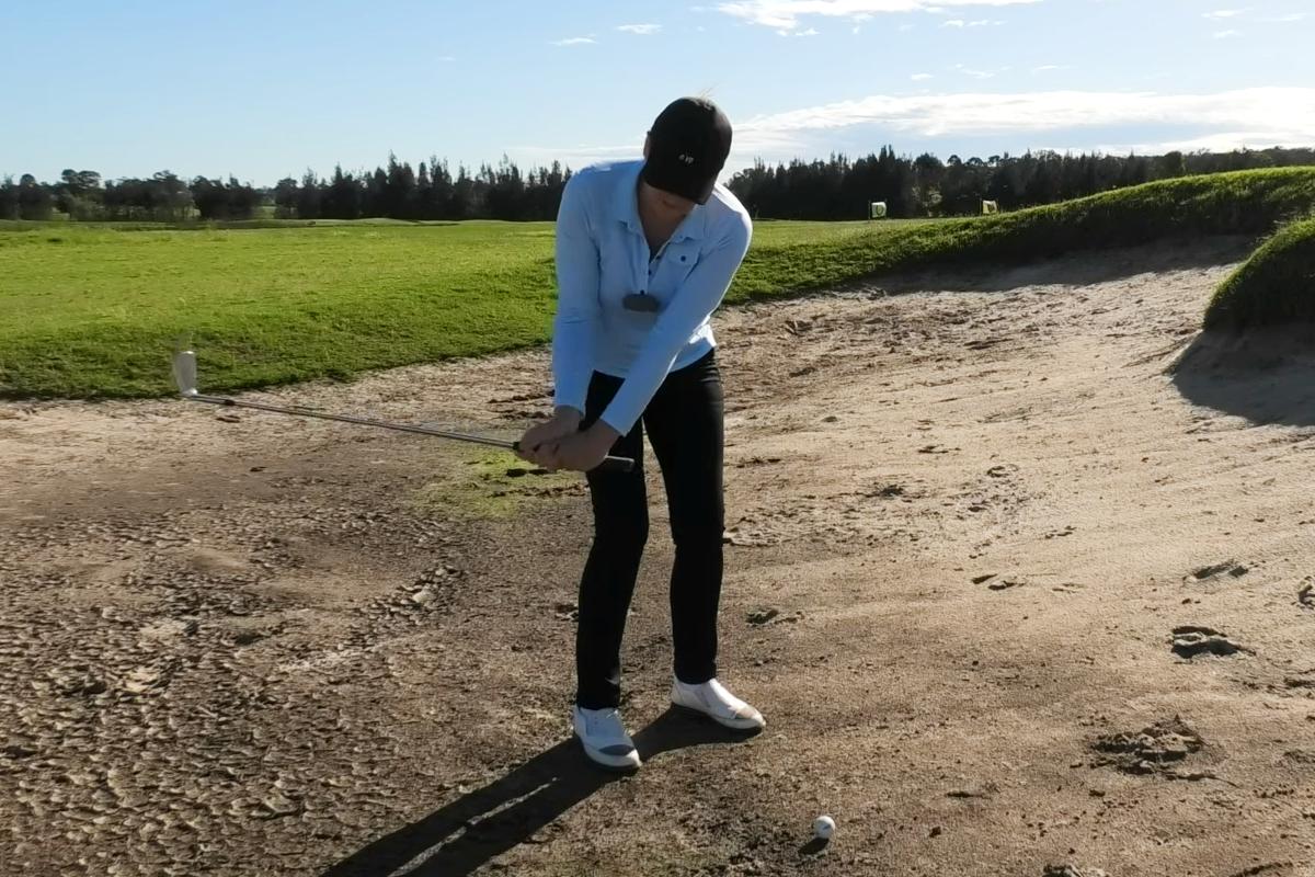Bunker with No Sand - Anne Rollo - Womens Golf