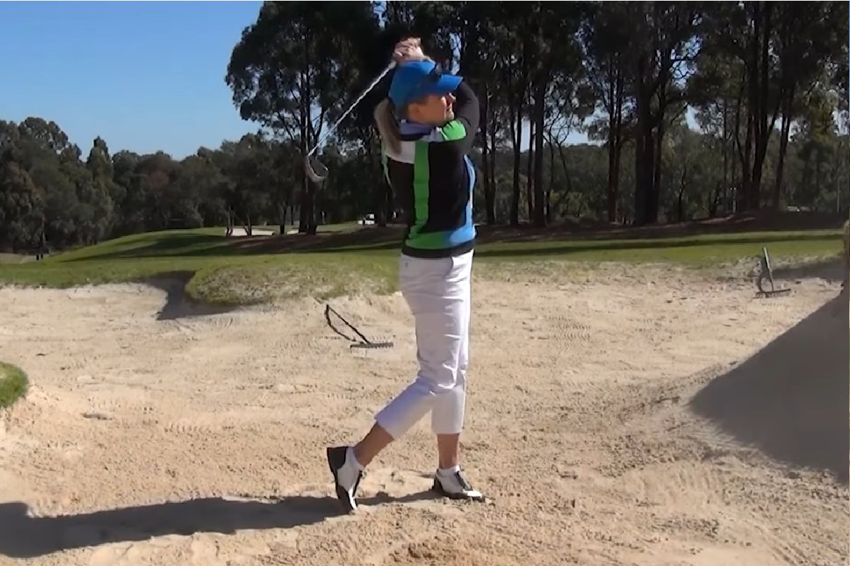 How to Play a High Soft Landing Shot From a Bunker - Anne Rollo - Womens Golf