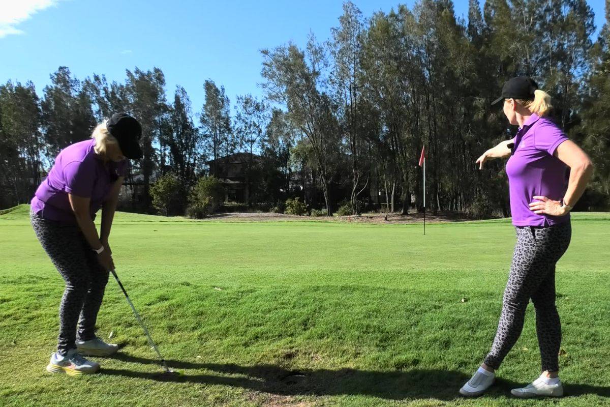 How to Play the Tiny Pitch Shot - Pro Golf Gals - Womens Golf
