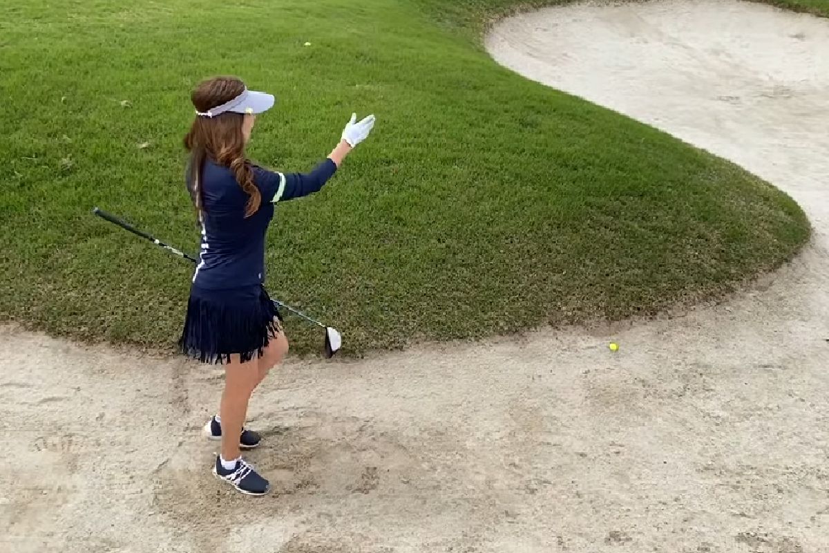 Your Options for an Unplayable Ball in a Bunker - Marcela Smith - Womens Golf