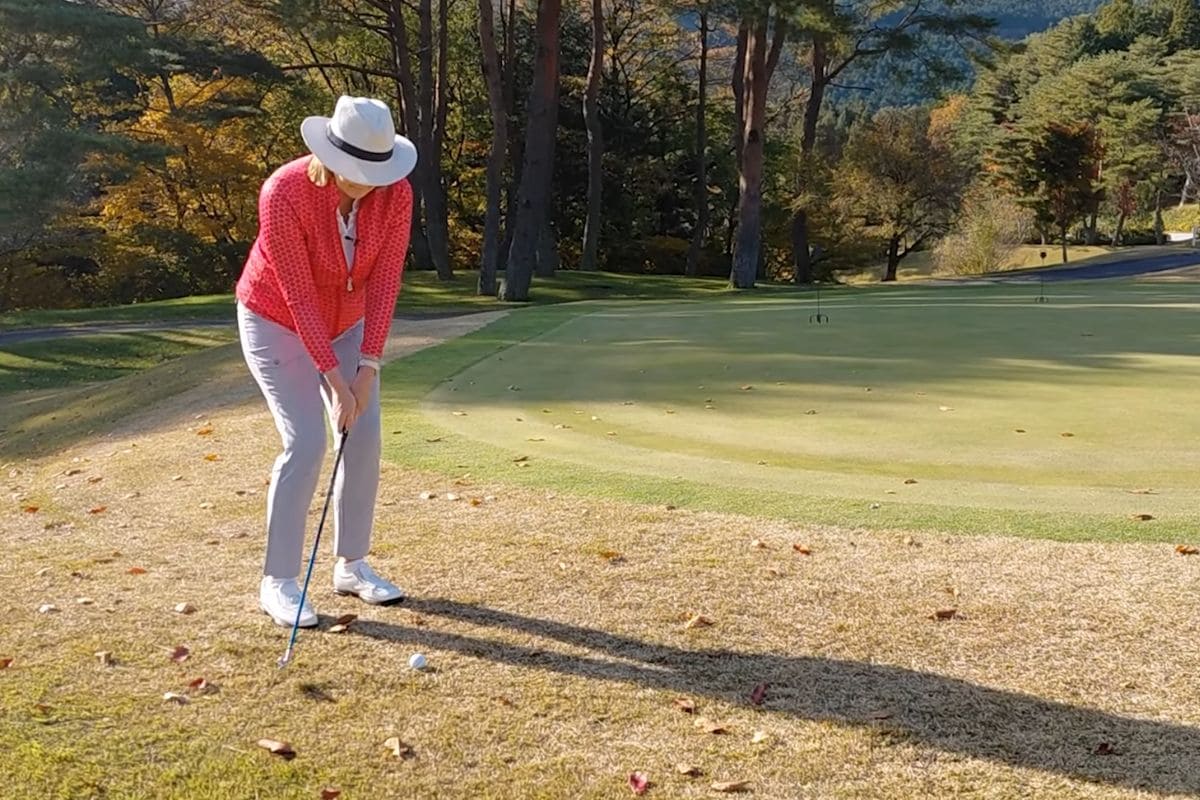 The Safest Chip Shot You Can Play - Anne Rollo - Womens Golf